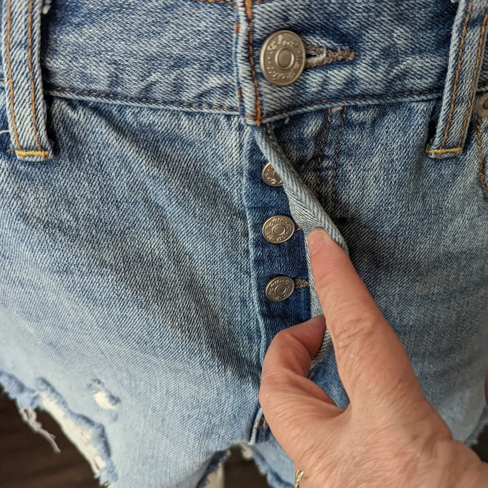 Free People Denim Distressed Cut Off Shorts 31