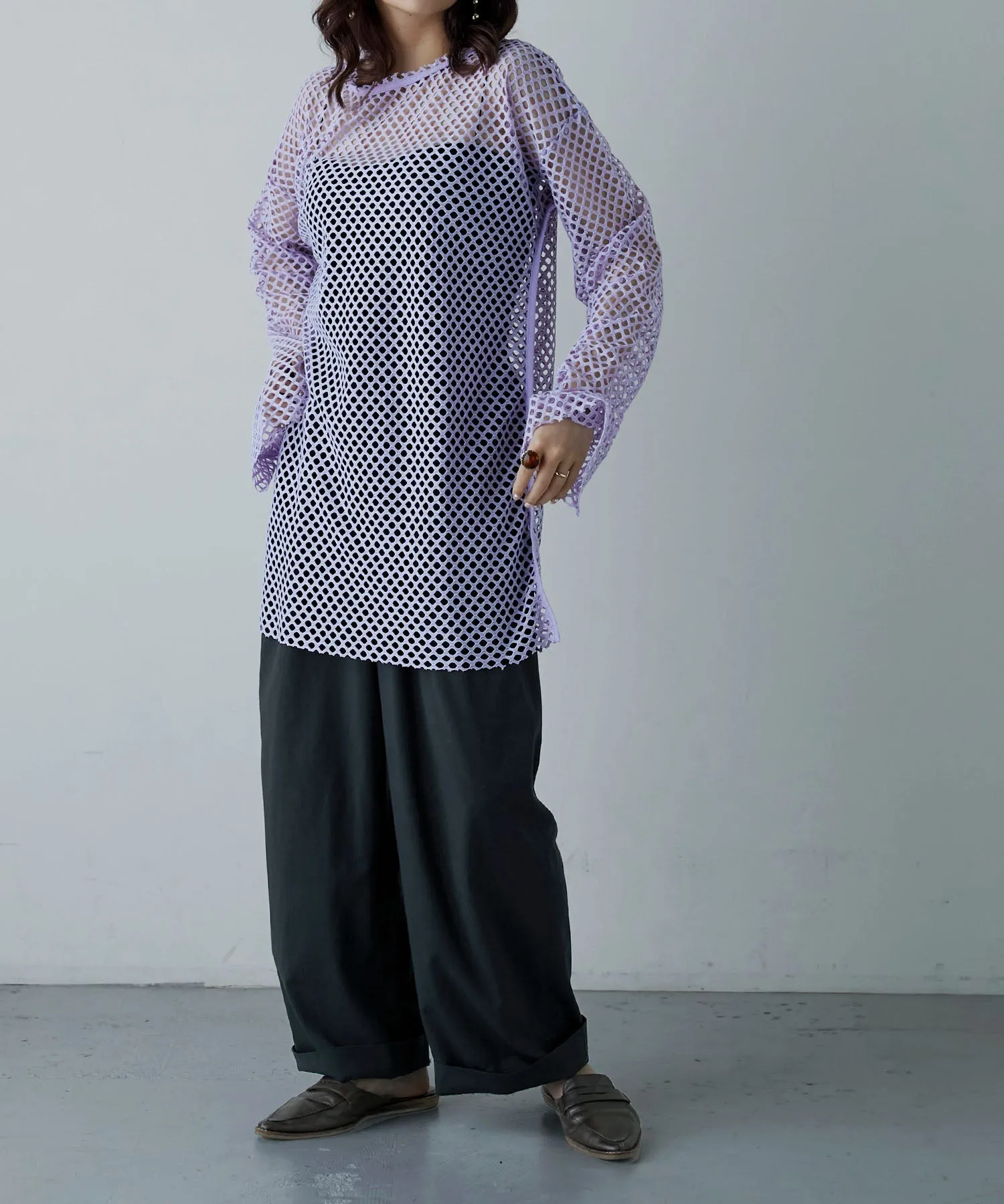 Mesh knit pull over