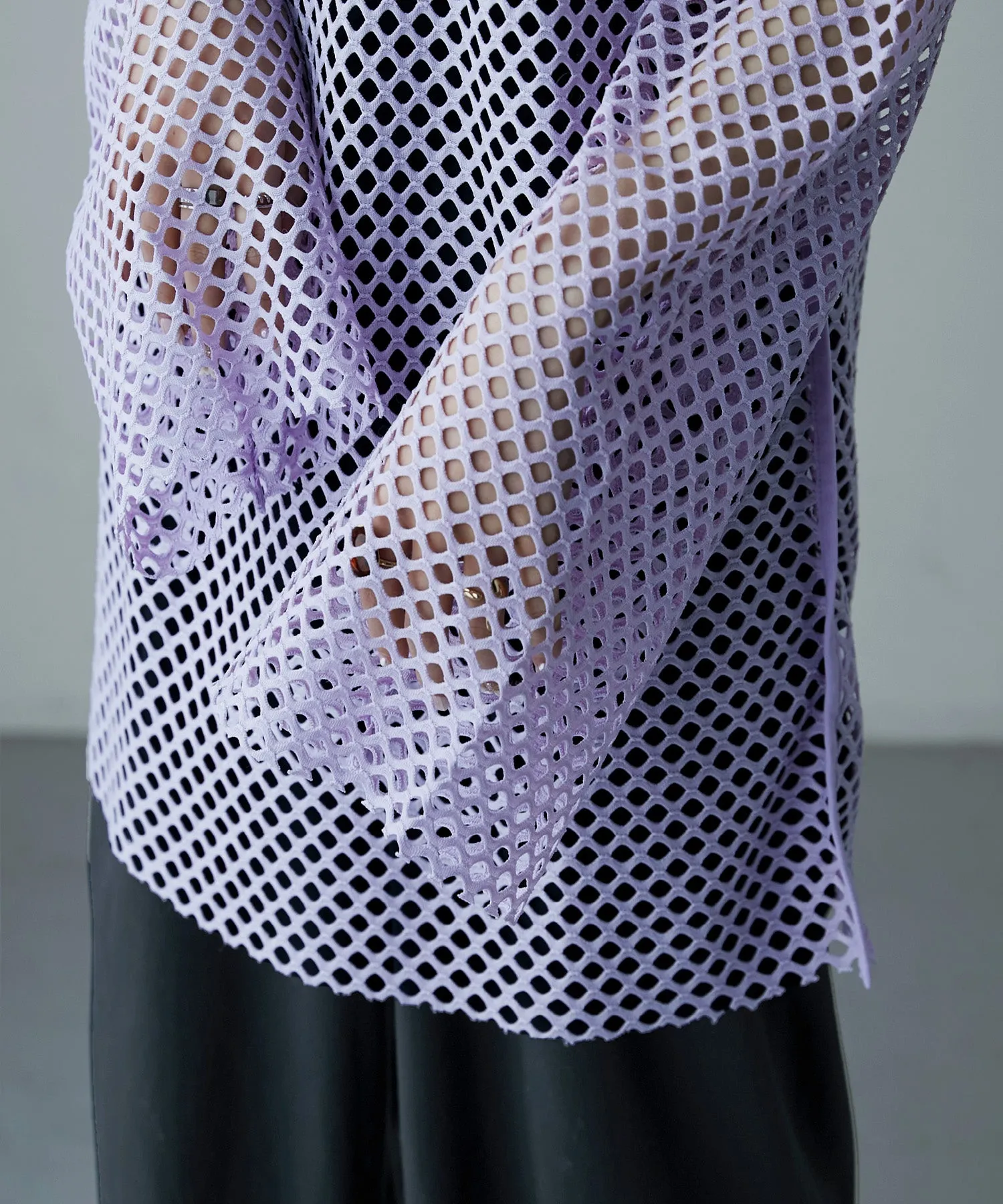Mesh knit pull over