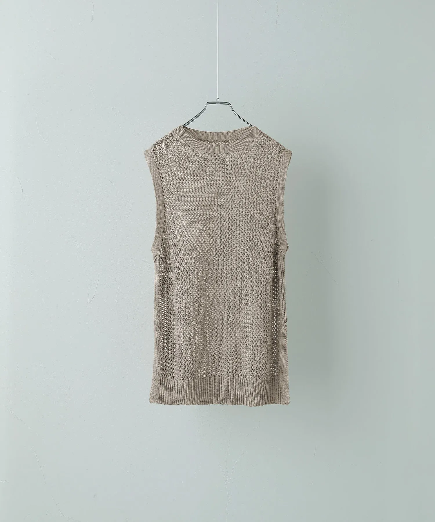 Mesh knit vest