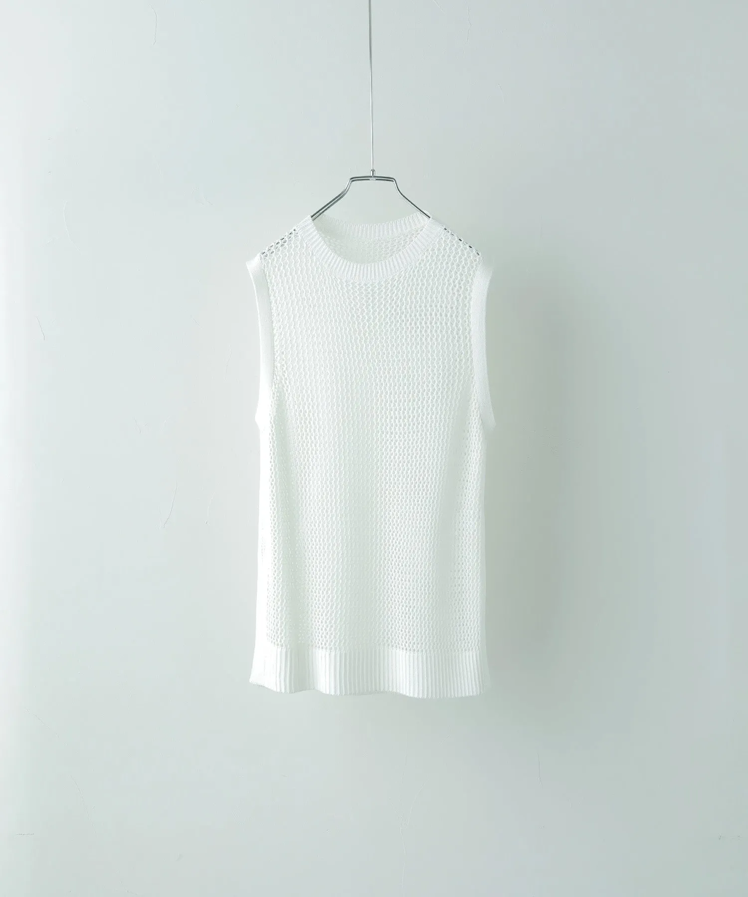 Mesh knit vest