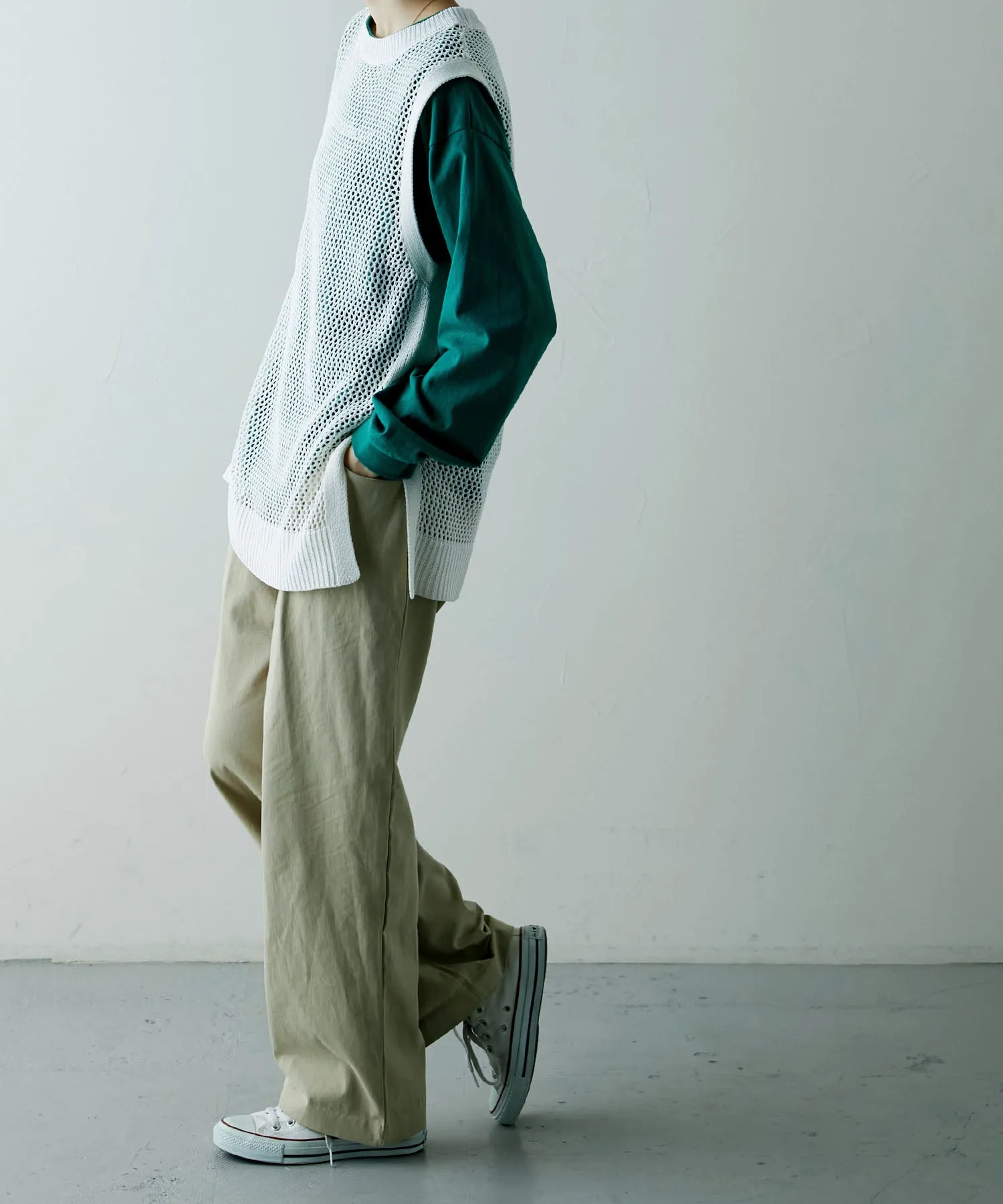 Mesh knit vest