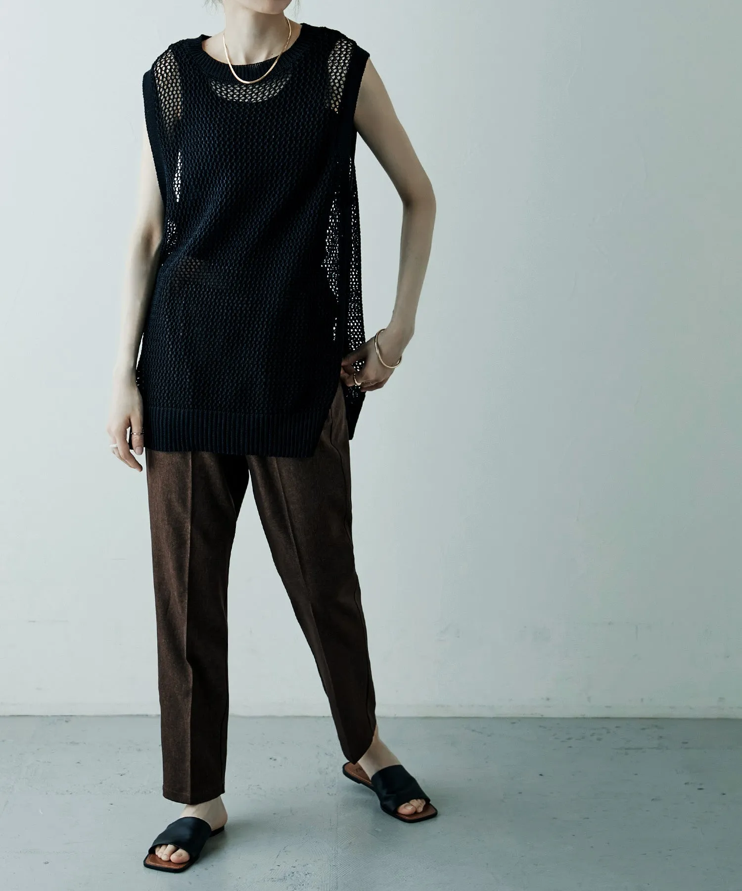 Mesh knit vest