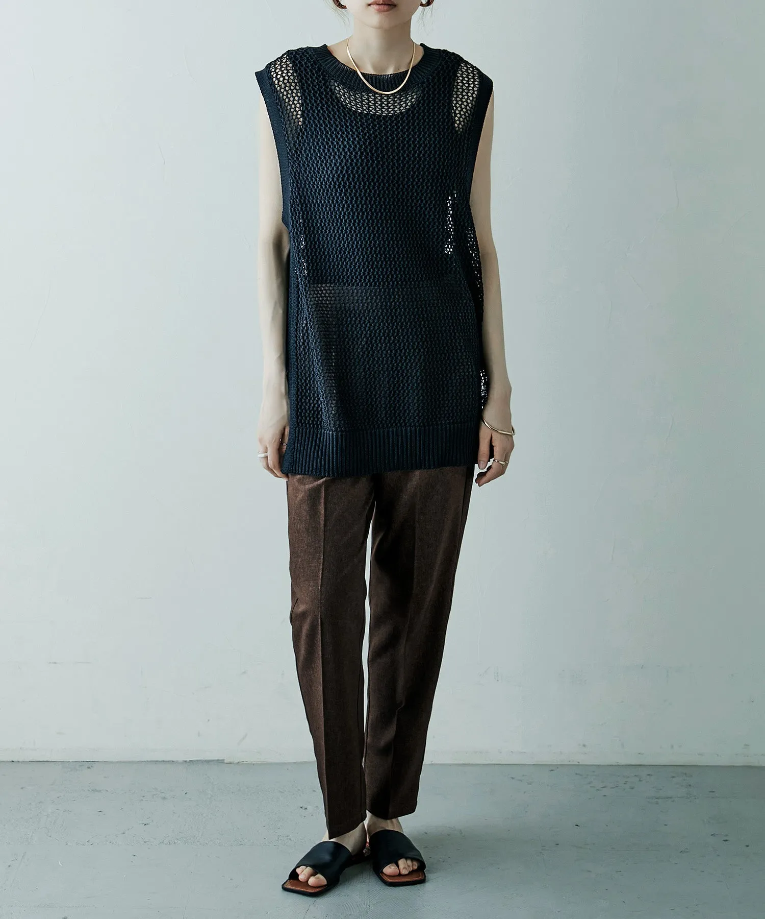 Mesh knit vest